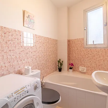 San Felice - 2 Pieces Avec Balcon Et Parking Apartment Menton