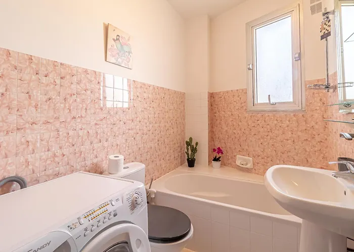 San Felice - 2 Pieces Avec Balcon Et Parking Apartment Menton