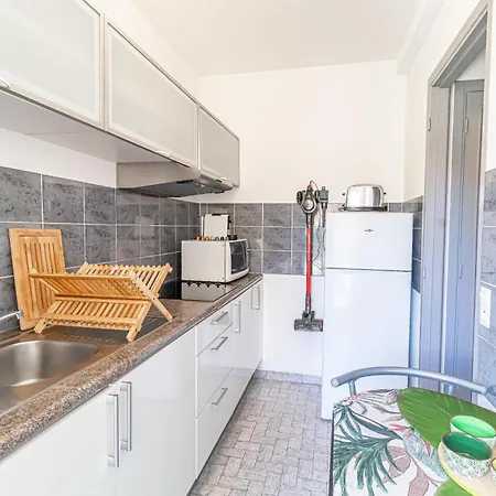 Daire San Felice - 2 Pieces Avec Balcon Et Parking