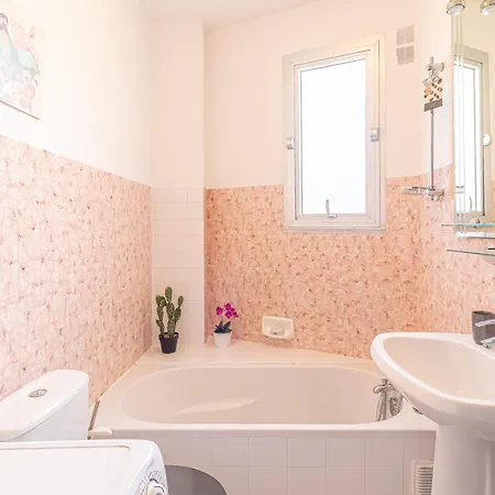 San Felice - 2 Pieces Avec Balcon Et Parking Апартаменты Ментона