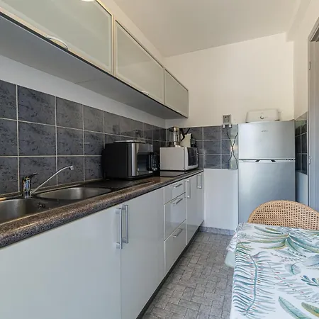 San Felice - 2 Pieces Avec Balcon Et Parking Lejlighed